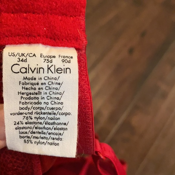 Calvin Klein Red Push Up Bra. 34D. - Picture 3 of 8
